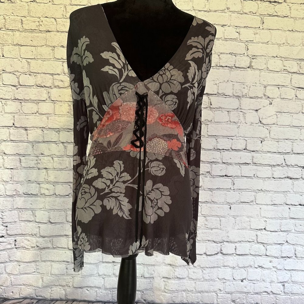 Petit Pois by Viviana G V Neck Lace-up detail MESH shirt, Sheer sleeves